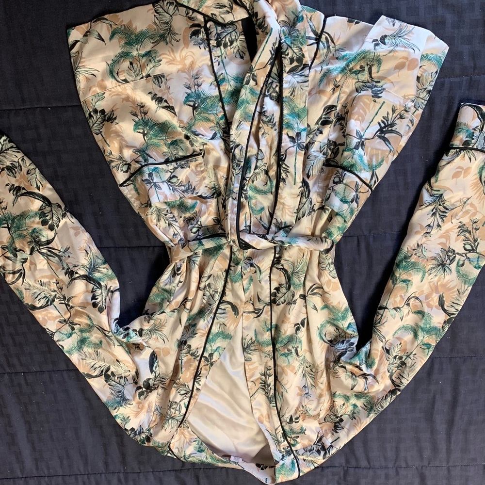 Victoria’s secret lingerie and robe set